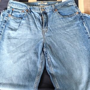 Levis Jean's